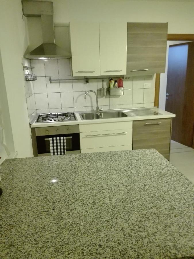 Girasole Grazioli 47 Bed & Breakfast เตรนโต ภายนอก รูปภาพ