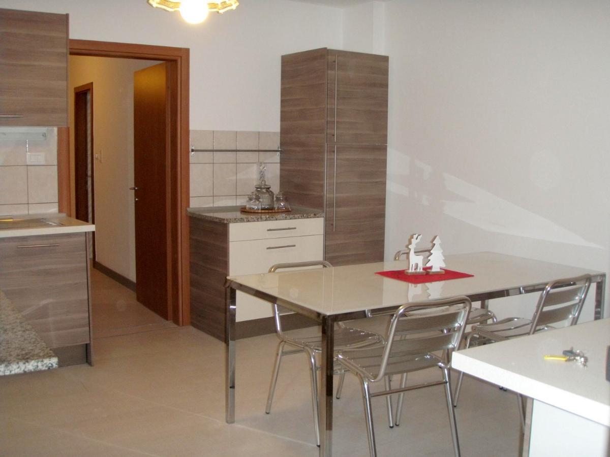 Girasole Grazioli 47 Bed & Breakfast เตรนโต ภายนอก รูปภาพ